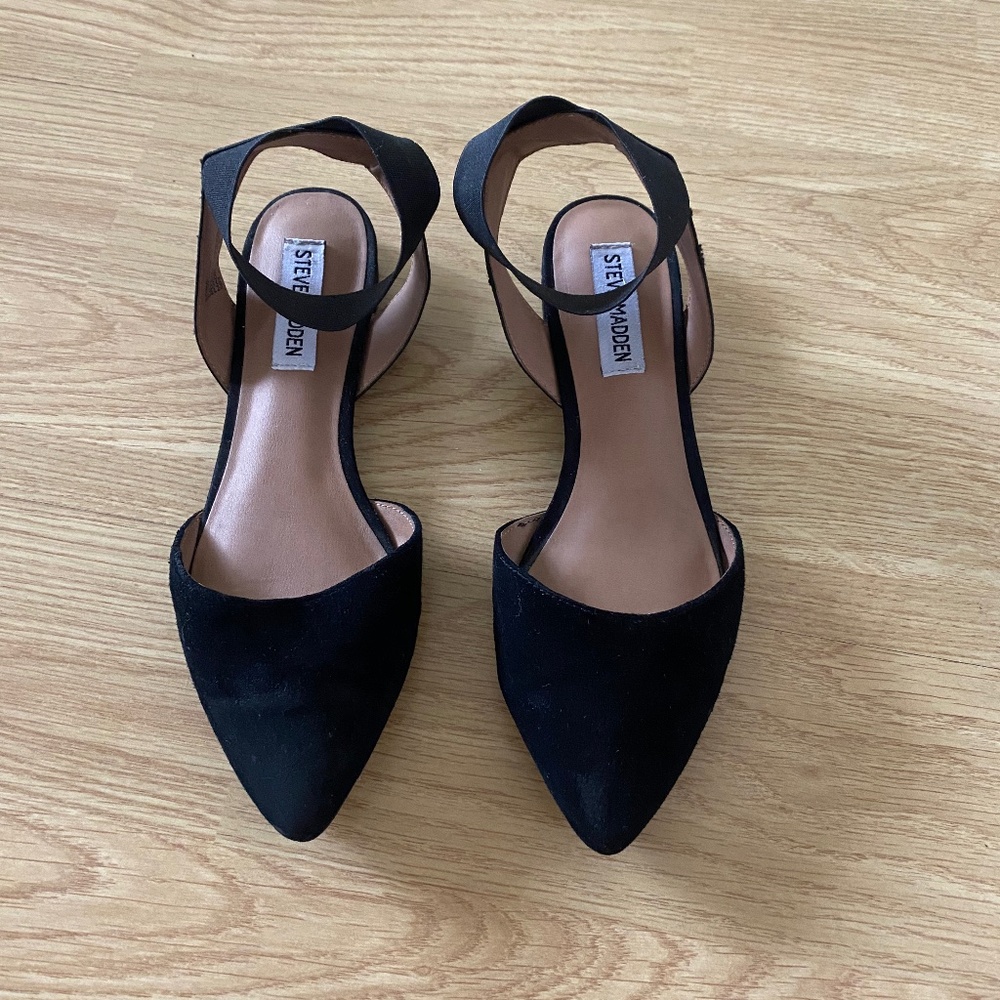 Steve Madden Black Flats
